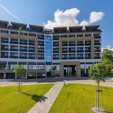 מטרפורד Avar Hotel מראה חיצוני תמונה