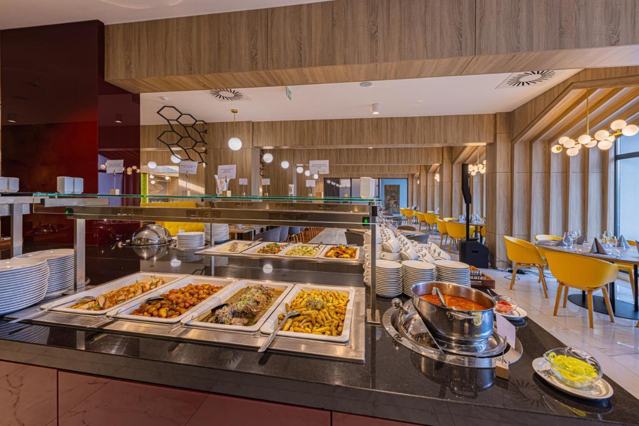 מטרפורד Avar Hotel מראה חיצוני תמונה