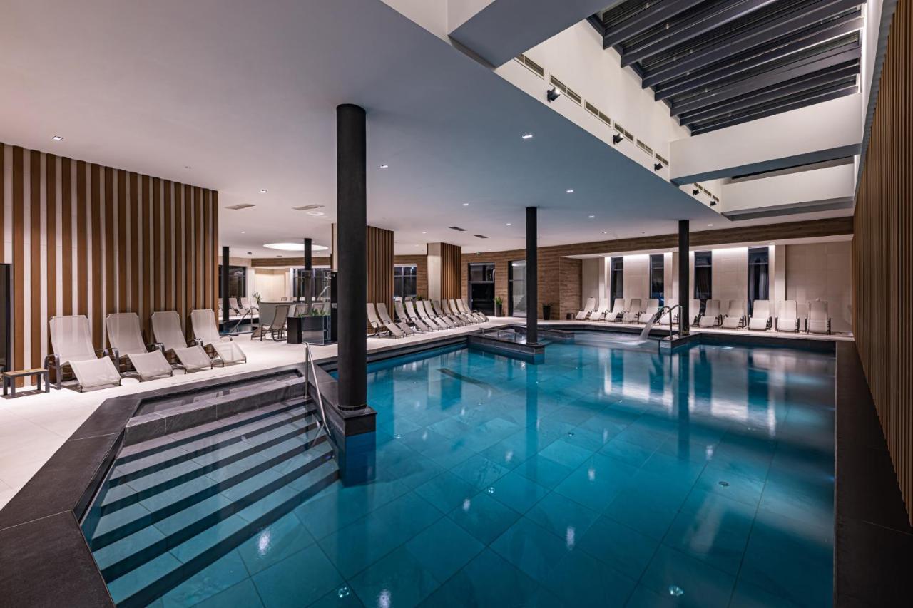 מטרפורד Avar Hotel מראה חיצוני תמונה