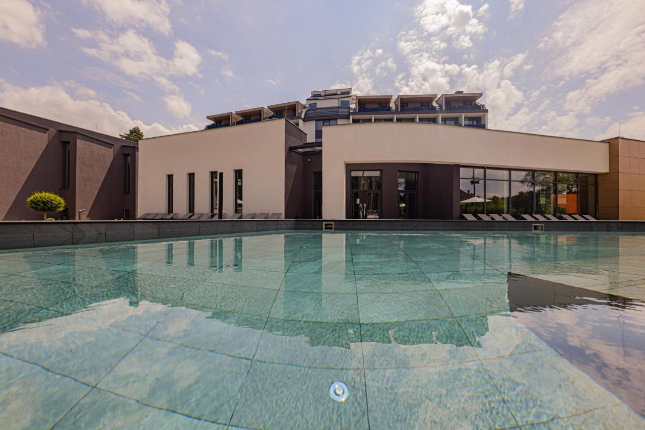 מטרפורד Avar Hotel מראה חיצוני תמונה