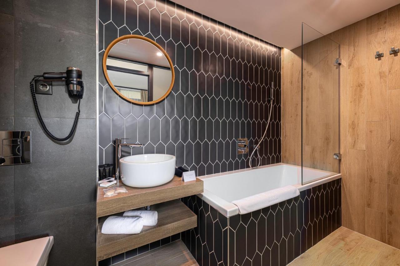 מטרפורד Avar Hotel מראה חיצוני תמונה