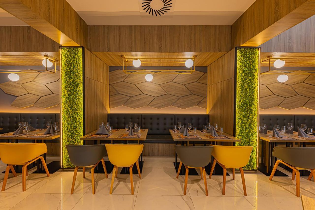 מטרפורד Avar Hotel מראה חיצוני תמונה