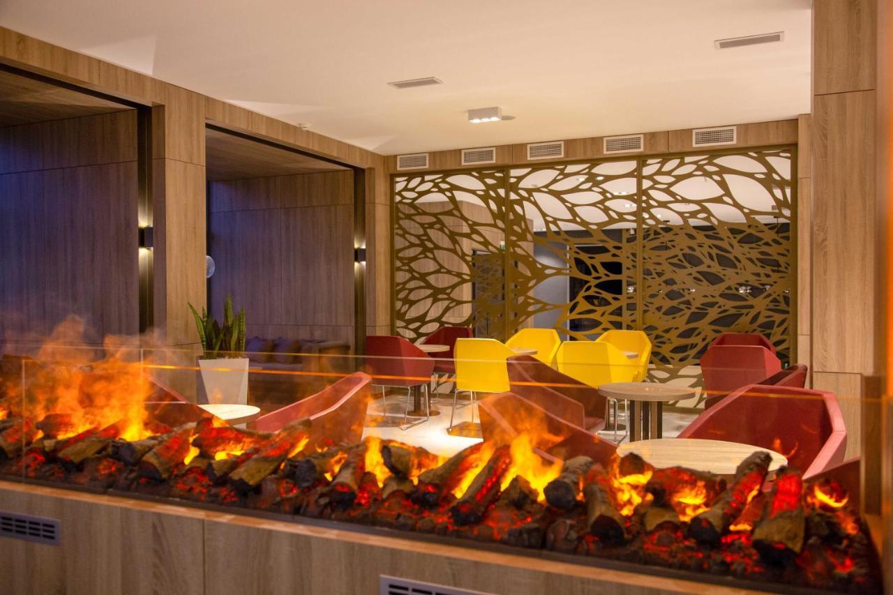 מטרפורד Avar Hotel מראה חיצוני תמונה