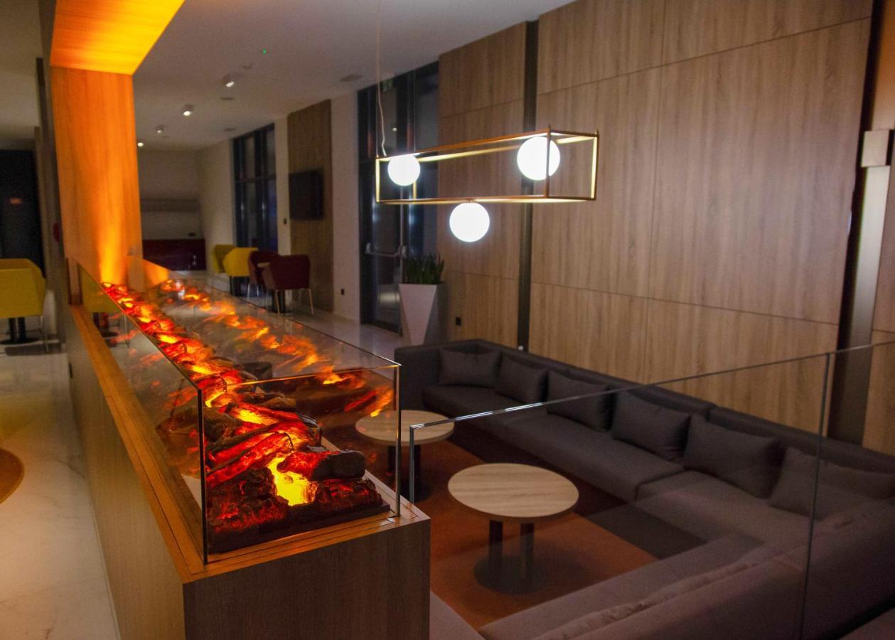 מטרפורד Avar Hotel מראה חיצוני תמונה